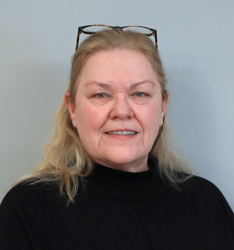 sally Sally, Office Manager